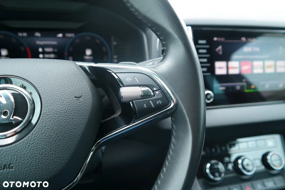 Skoda Karoq 1.5 TSI ACT Style DSG - 19