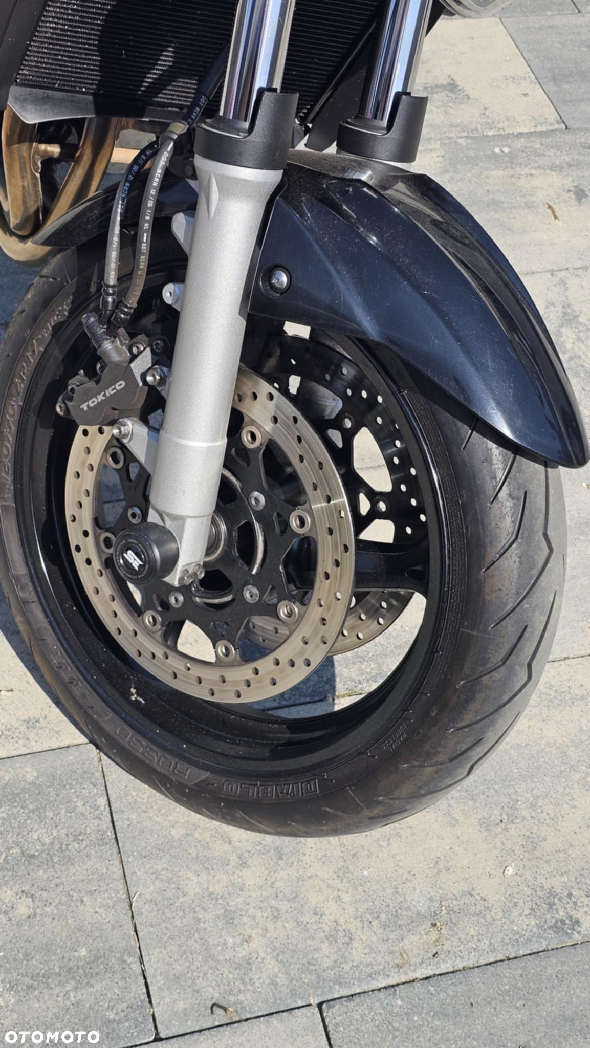 Suzuki GSR - 7