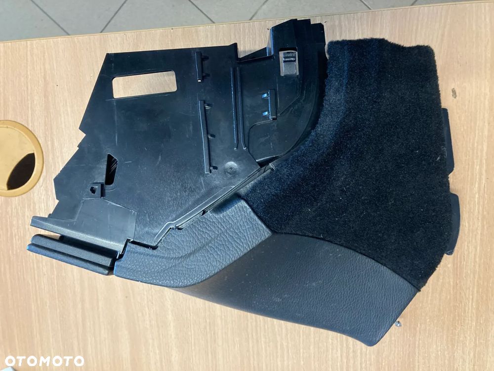 UCHWYT NA KUBKI NAPOJE OSŁONA DESKI KONSOLI EUROPA MERCEDES CLK II C209 04R - 1