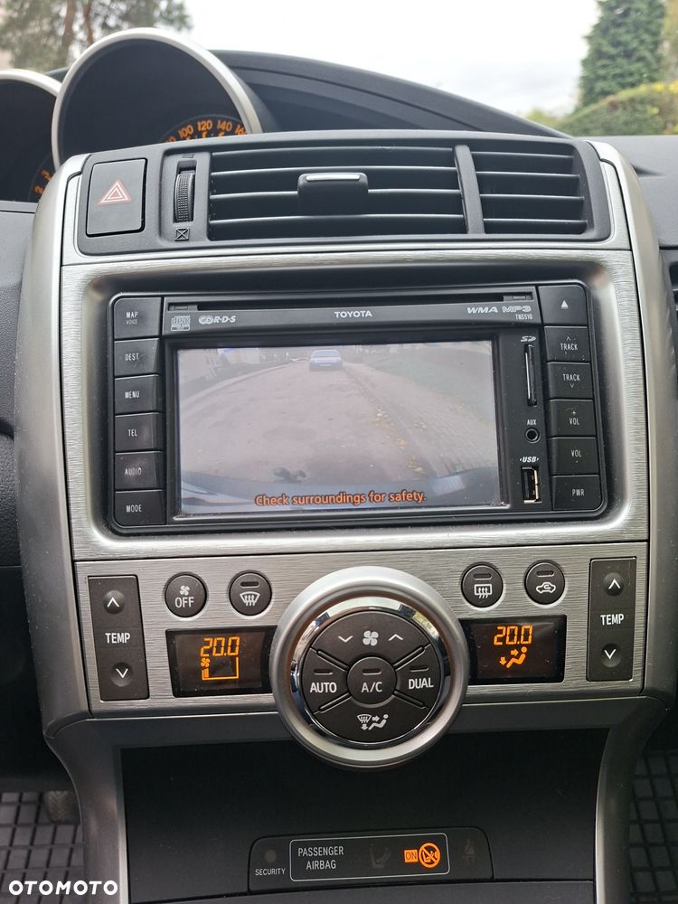Toyota Verso - 8