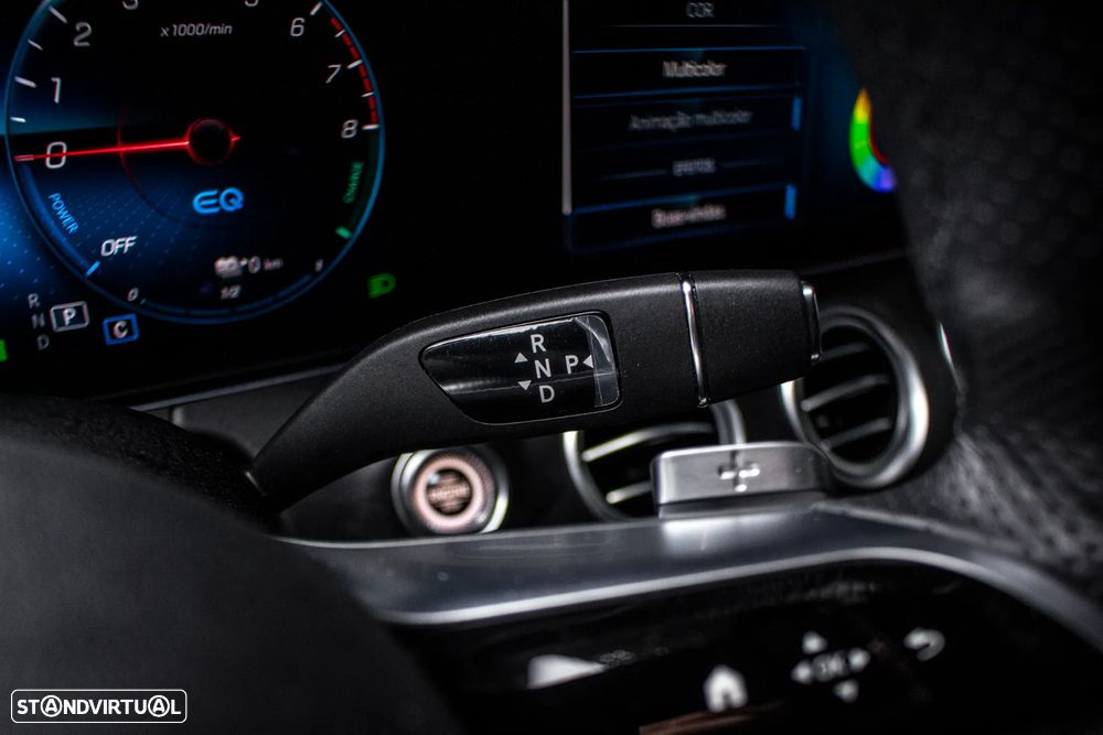 Mercedes-Benz E 300 e AMG Line - 18