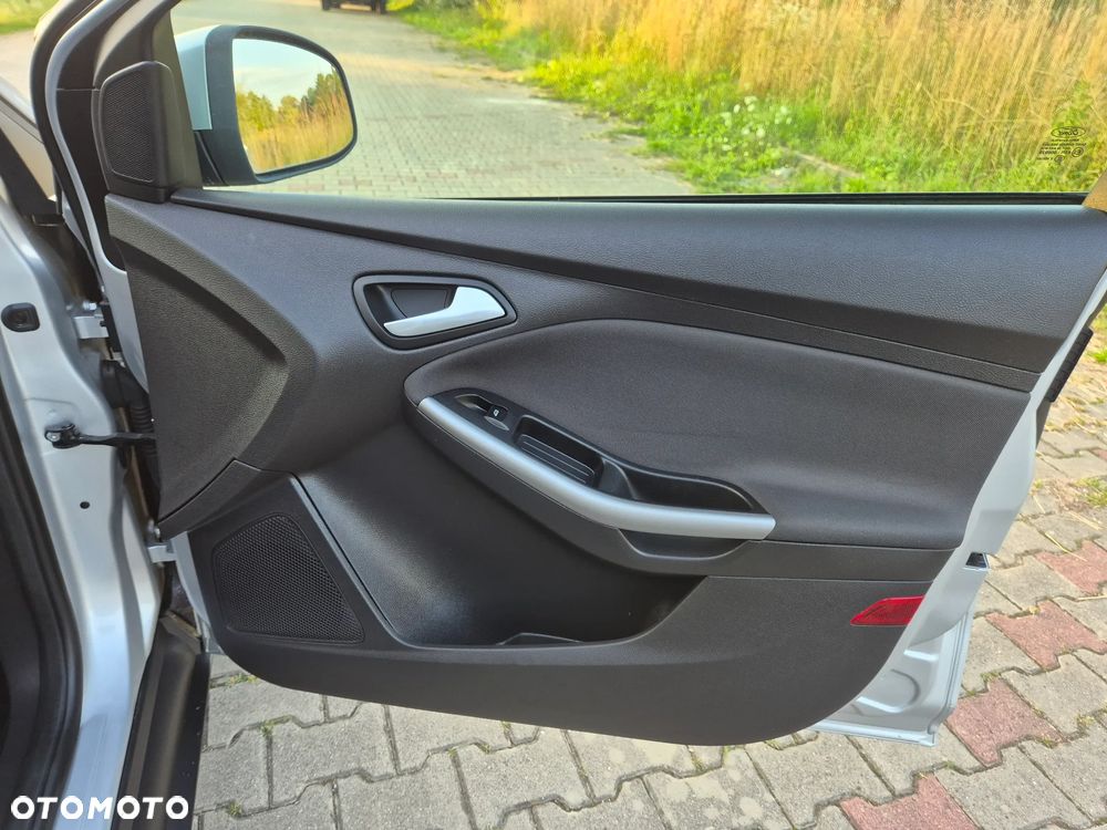 Ford Focus - 37