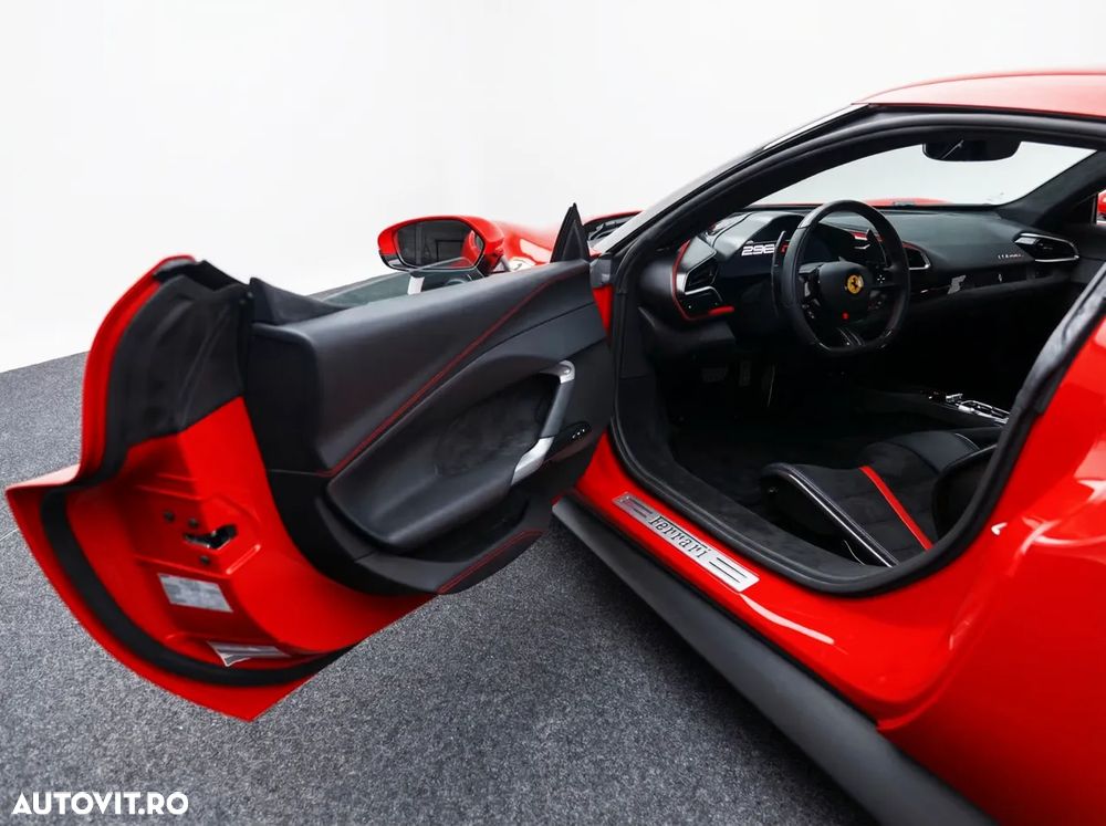 Ferrari 296 GTB - 13