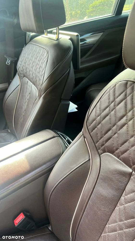 BMW Seria 7 740Ld xDrive - 13