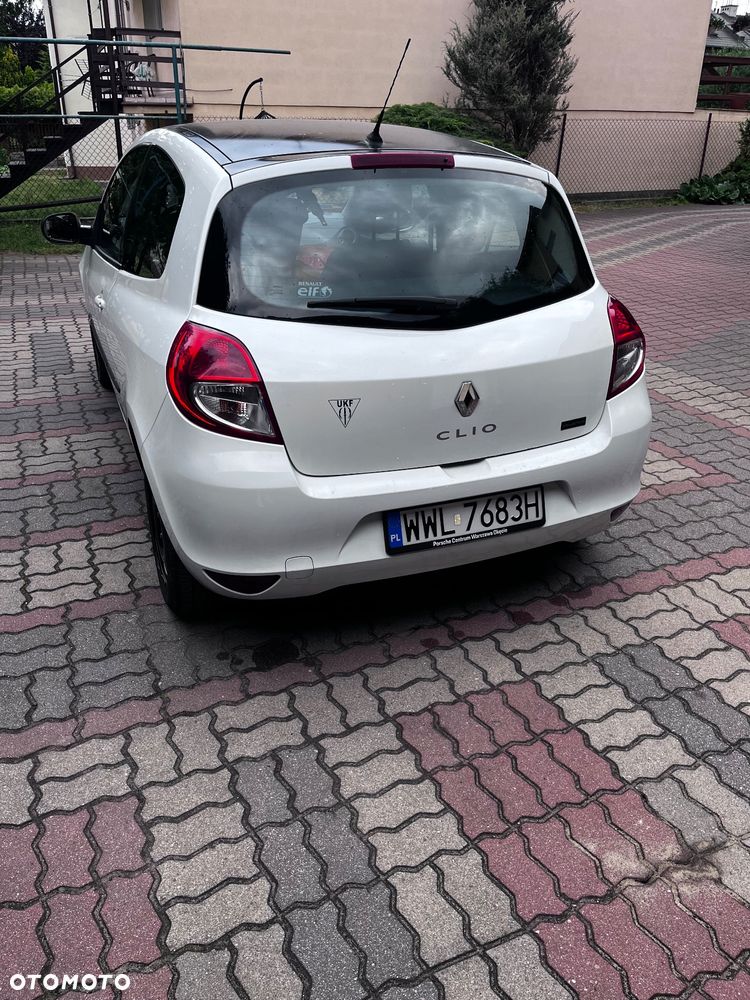 Renault Clio - 6