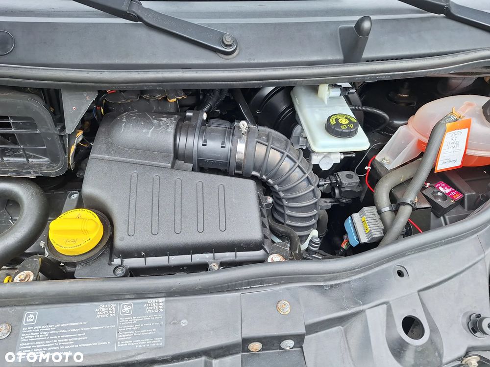 Renault Trafic FAP Grand Passenger Black Edition - 38