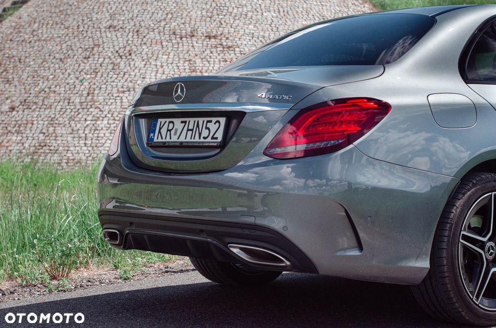 Mercedes-Benz Klasa C 200 9G-TRONIC - 9