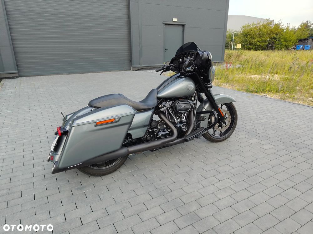 Harley-Davidson Touring Street Glide - 2