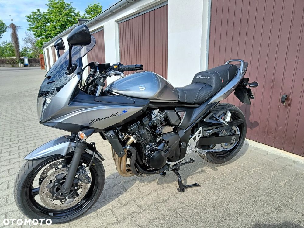 Suzuki Bandit - 2