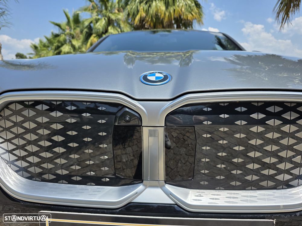 BMW iX2 eDrive20 Pack Desportivo M Pro - 18