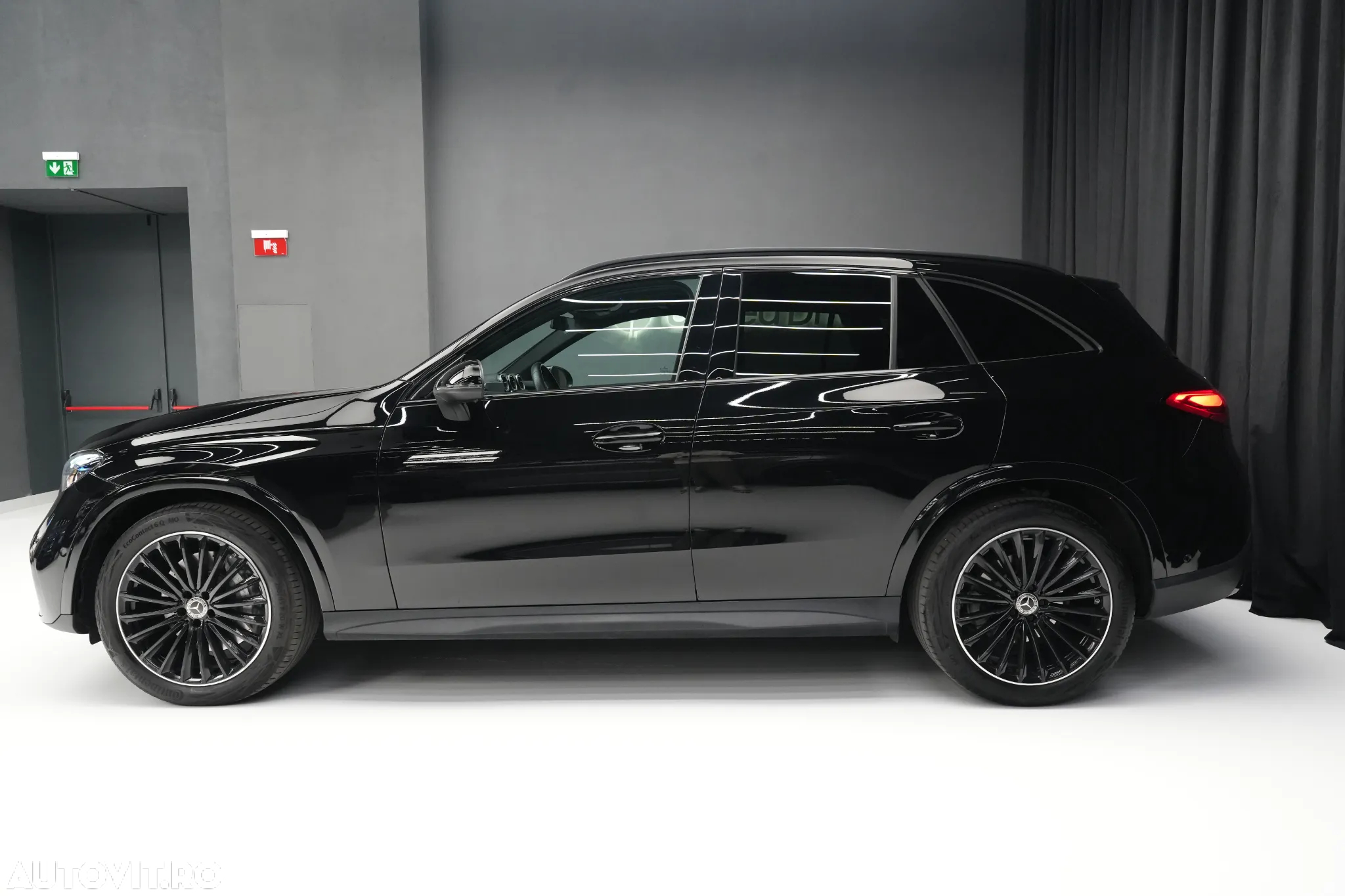 Mercedes-Benz GLC 300 d 4Matic 9G-TRONIC AMG Line Advanced - 7