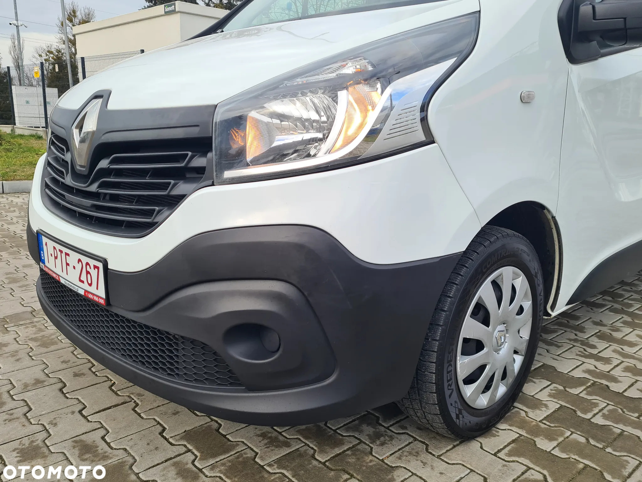 Renault TRAFFIC 6-OSÓB L2 DŁUGI SUPER STAN - 40