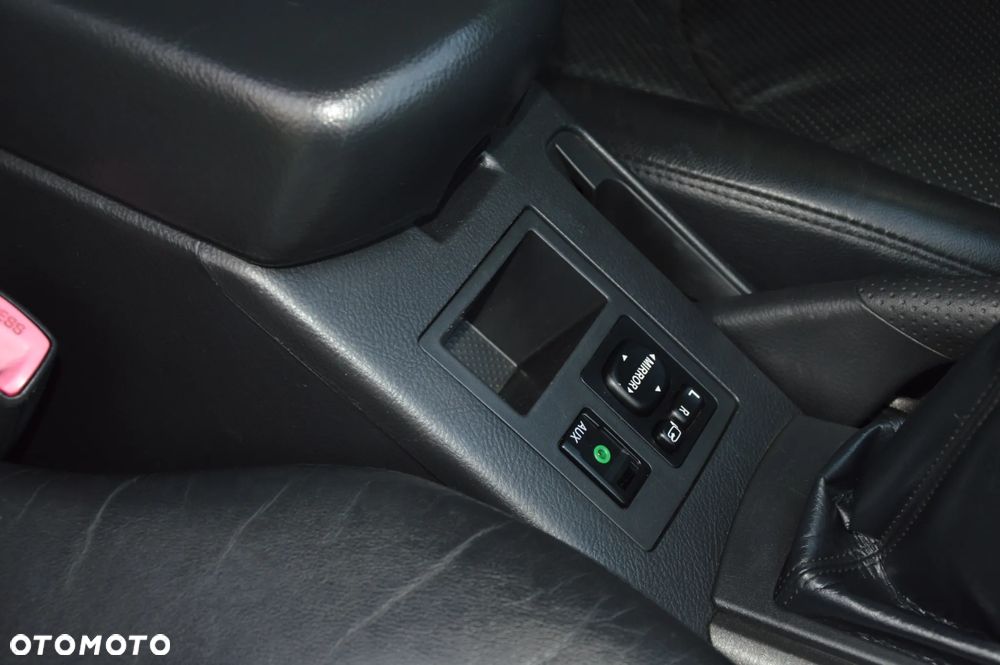 Toyota RAV4 2.2 D-CAT Sol 180 - 22