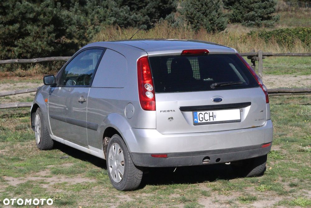 Ford Fiesta 1.3 - 2