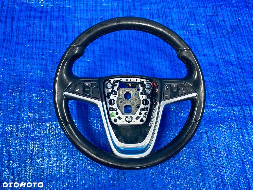 KIEROWNICA SKÓRZANA MULTIFUNKCYJNA WIELOFUNKCYJNA SKÓRA OPEL INSIGNIA A 2008- ; BRĄZOWA 13306886 ORYGINAŁ