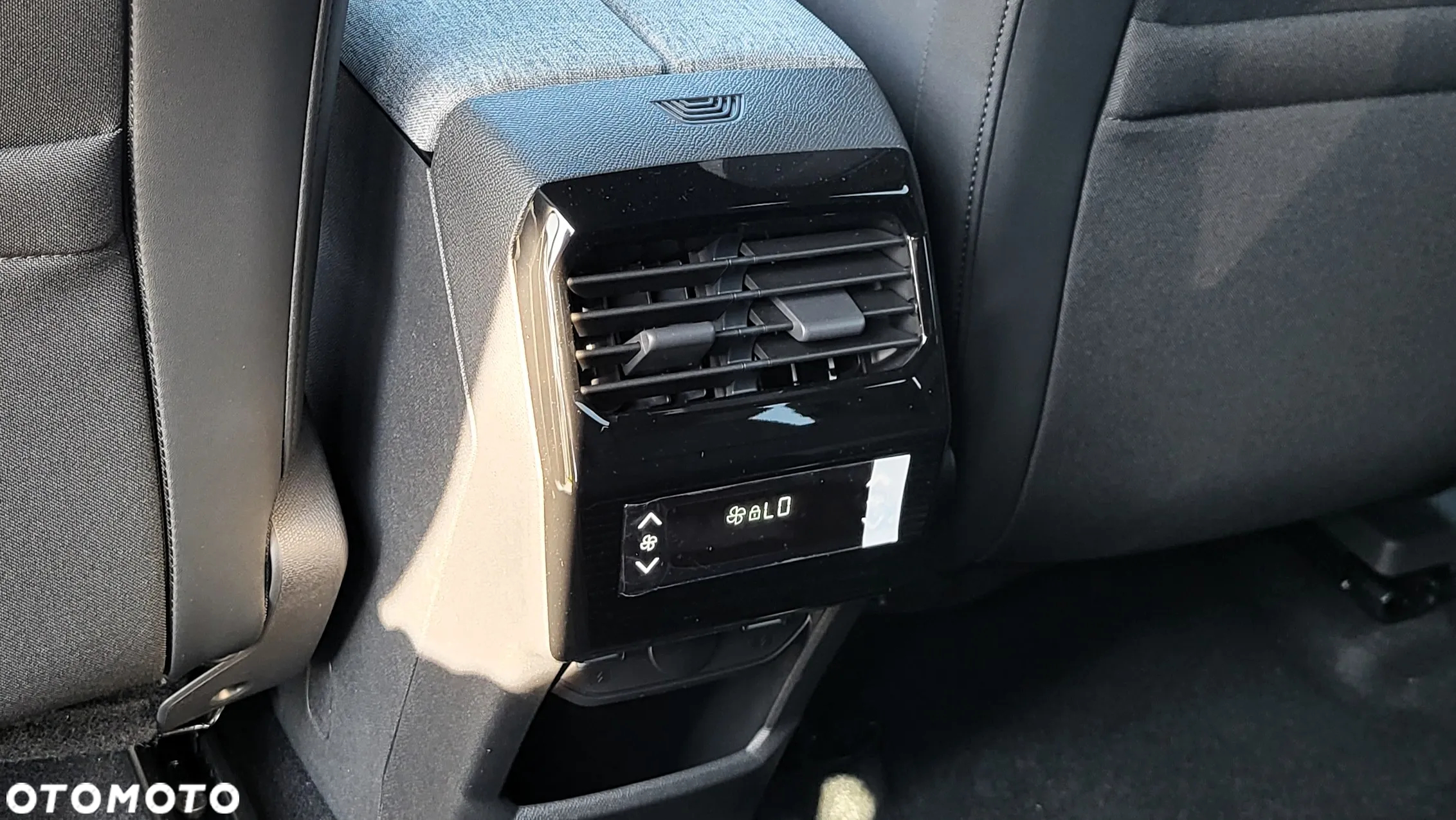 Peugeot 5008 1.2 PureTech mHEV Allure Pack S&S e-DCS6 - 18