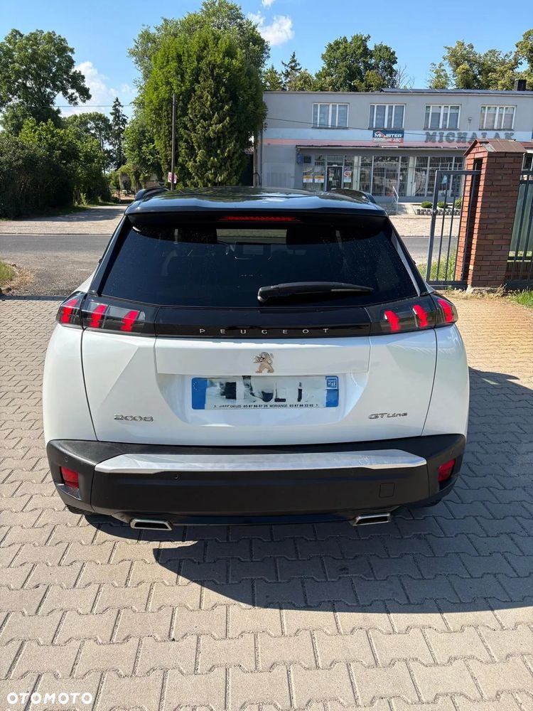 Peugeot 2008 1.2 PureTech GT Line S&S - 9