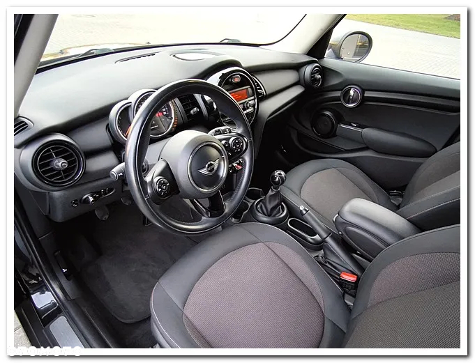 MINI ONE Standard - 8