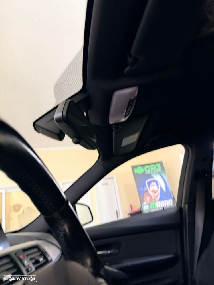 BMW 320 d Auto Pack M - 34