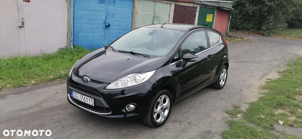 Ford Fiesta 1.25 Ambiente EU5 - 1