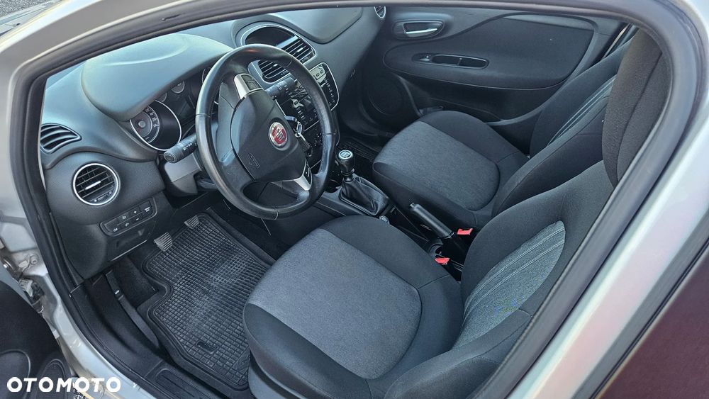 Fiat Punto 1.2 Young - 18
