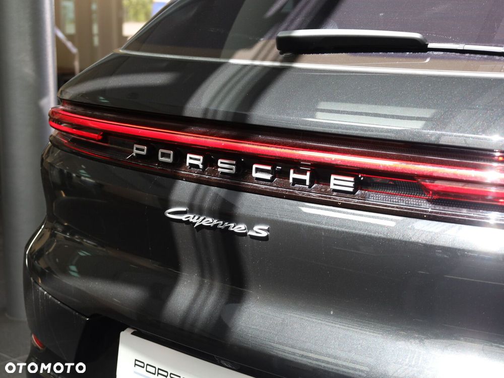 Porsche Cayenne - 25