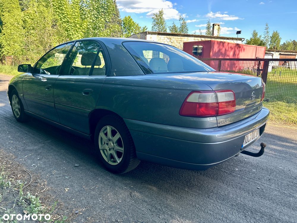 Opel Omega 2.2 Elegance - 6