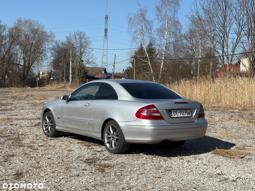 Mercedes-Benz CLK - 4