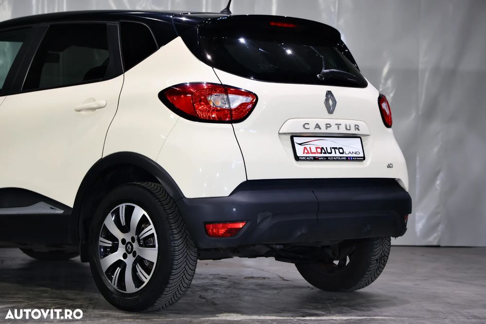 Renault Captur dCi 90 EDC Helly Hansen - 28