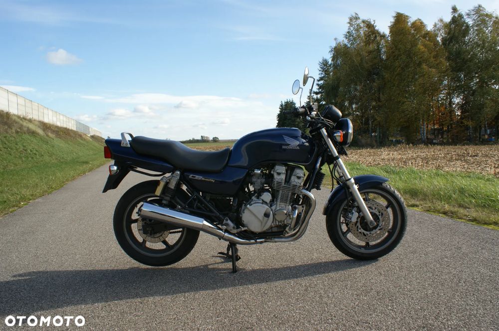 Honda CB - 11