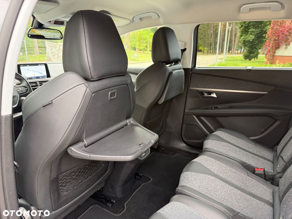 Peugeot 5008 1.5 BlueHDI Allure S&S - 29