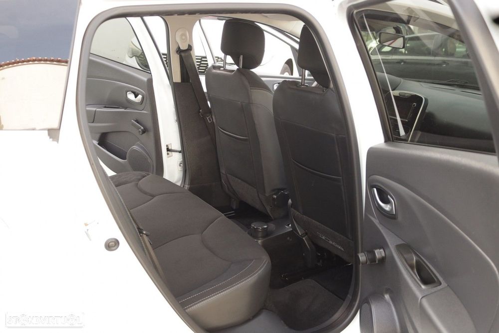 Renault Clio Sport Tourer 1.5 dCi Limited - 21