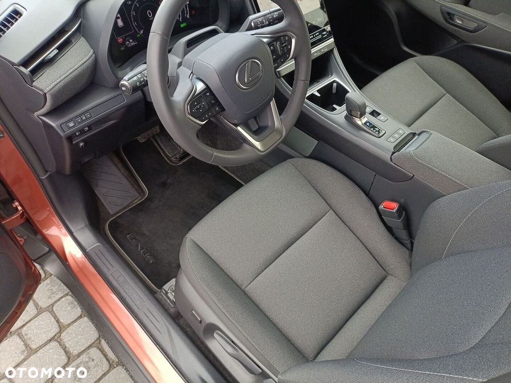 Lexus LBX 1.5 Hybrid - 20