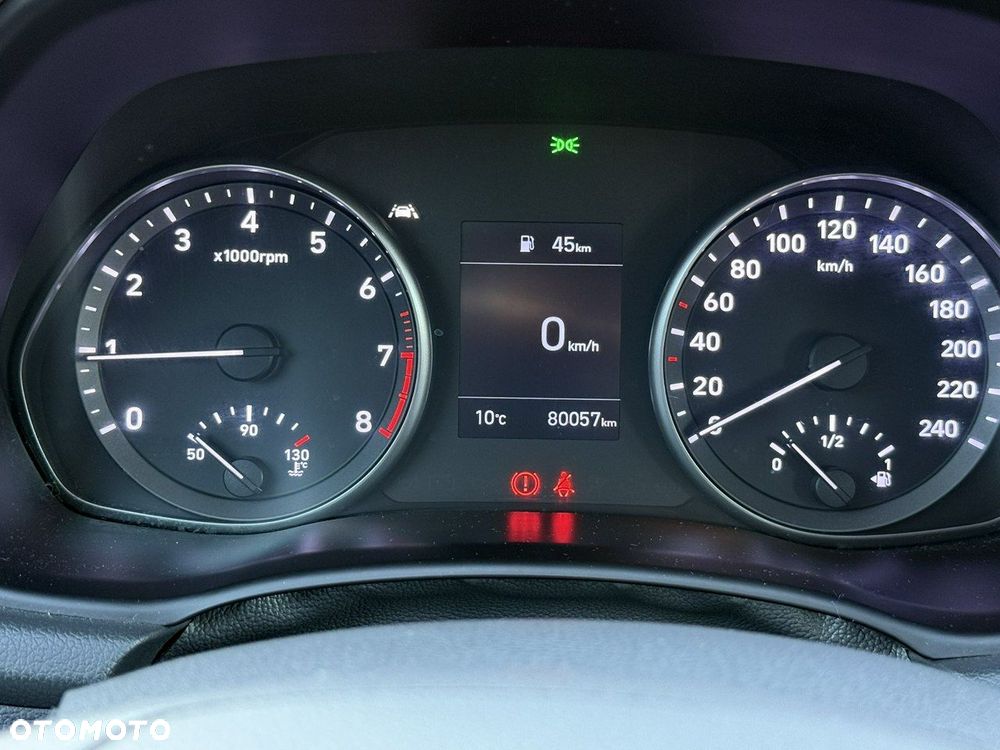 Hyundai i30 1.5 DPI Classic + - 21