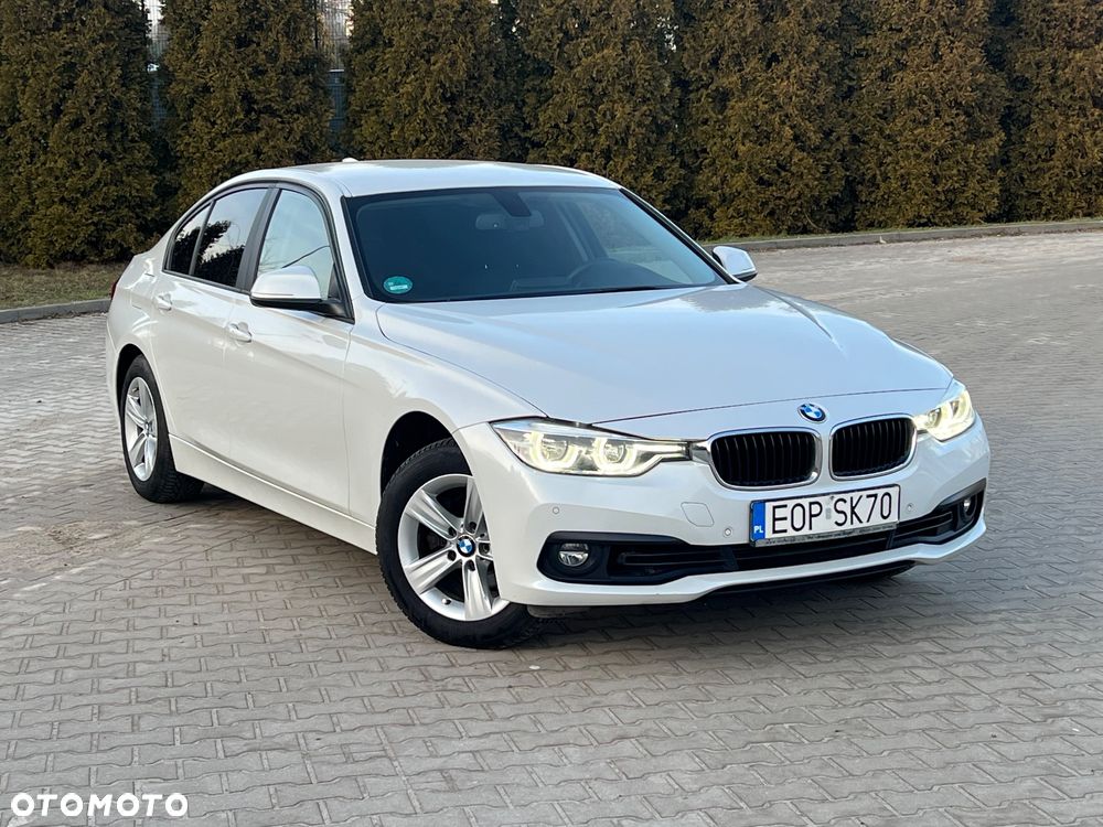 BMW Seria 3 318i - 2