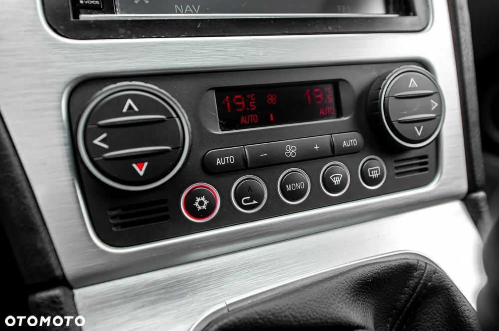 Alfa Romeo Brera 2.2JTS Sky View - 35