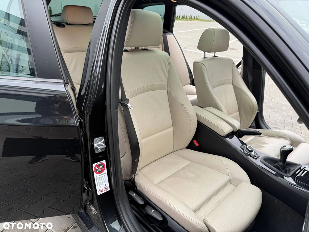 BMW Seria 3 320d - 16