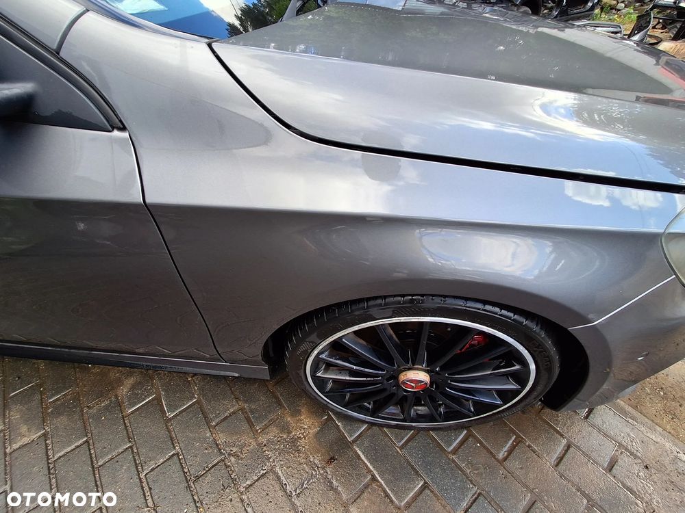 MERCEDES A-KLASA W176 PRAWE TYLNE DRZWI BŁOTNIK DRZWI W KOLOR 787 W ORYGINALE NIE MALOWANE Z 2016 ROKU BARDZO ŁADNE - 22