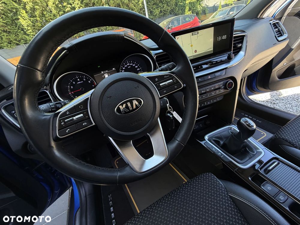 Kia XCeed 1.0 T-GDI L Business Line - 29