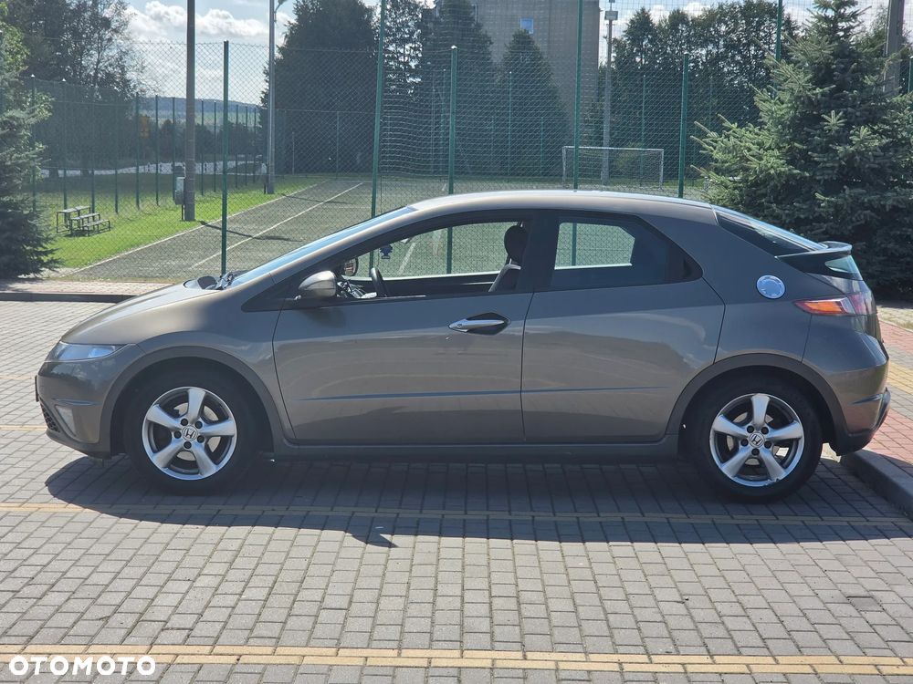 Honda Civic 1.8i-VTEC Sport - 4