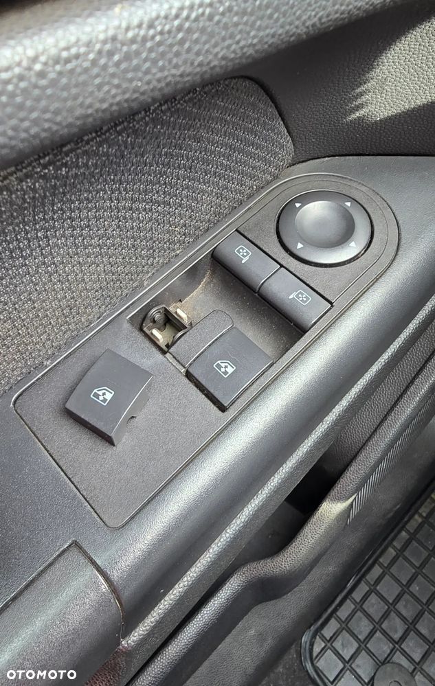 Opel Astra III 1.9 CDTI Enjoy - 21