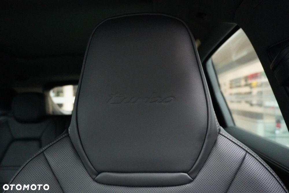 Porsche Cayenne - 32