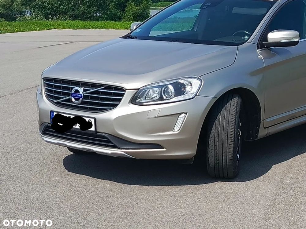 Volvo XC 60 D4 Drive-E Momentum - 1