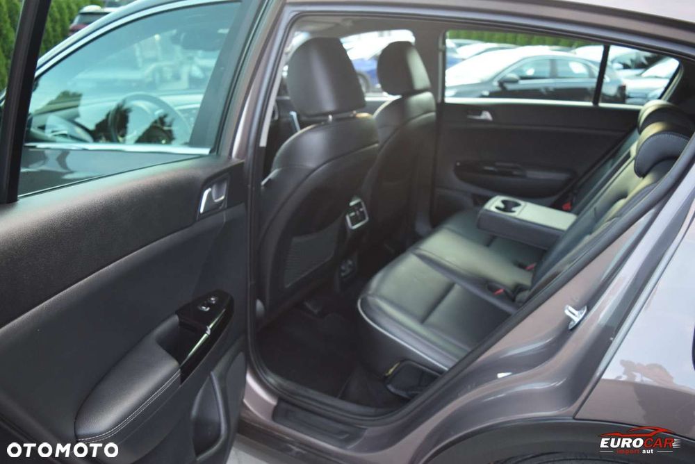 Kia Sportage 1.6 GDI 2WD DREAM-TEAM EDITION - 18