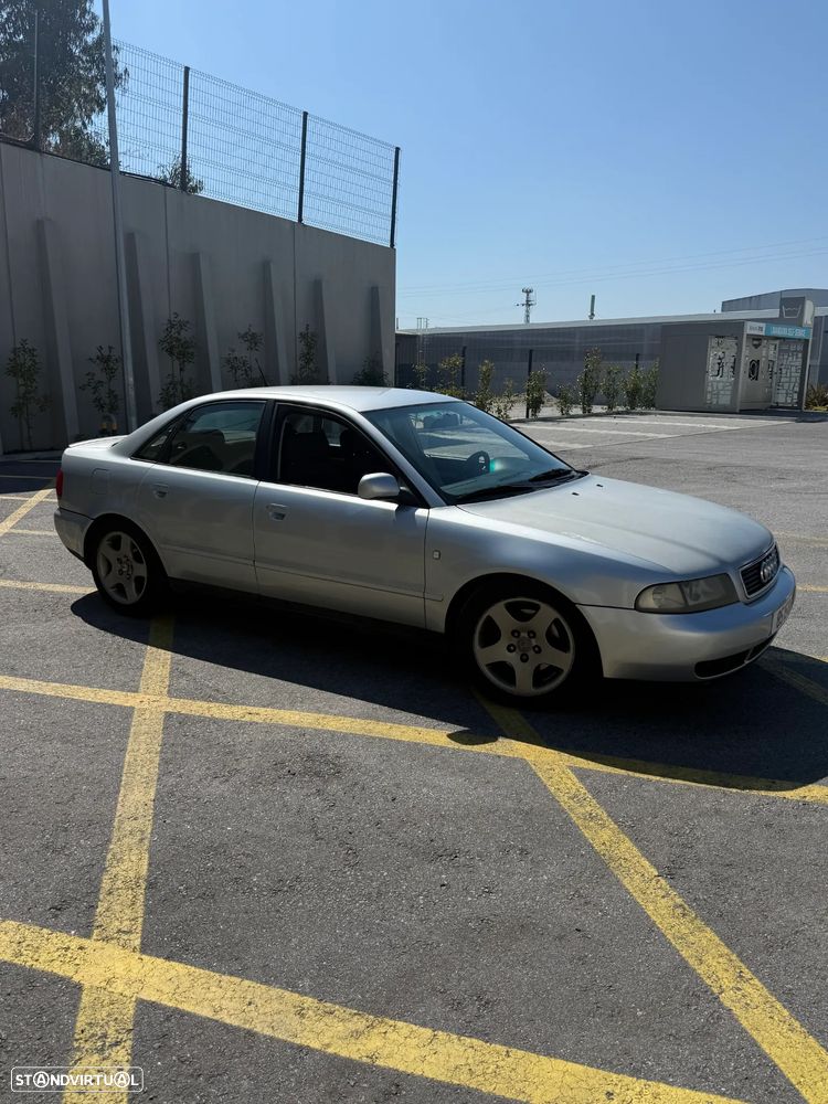 Audi A4 1.9 TDI Sport - 1