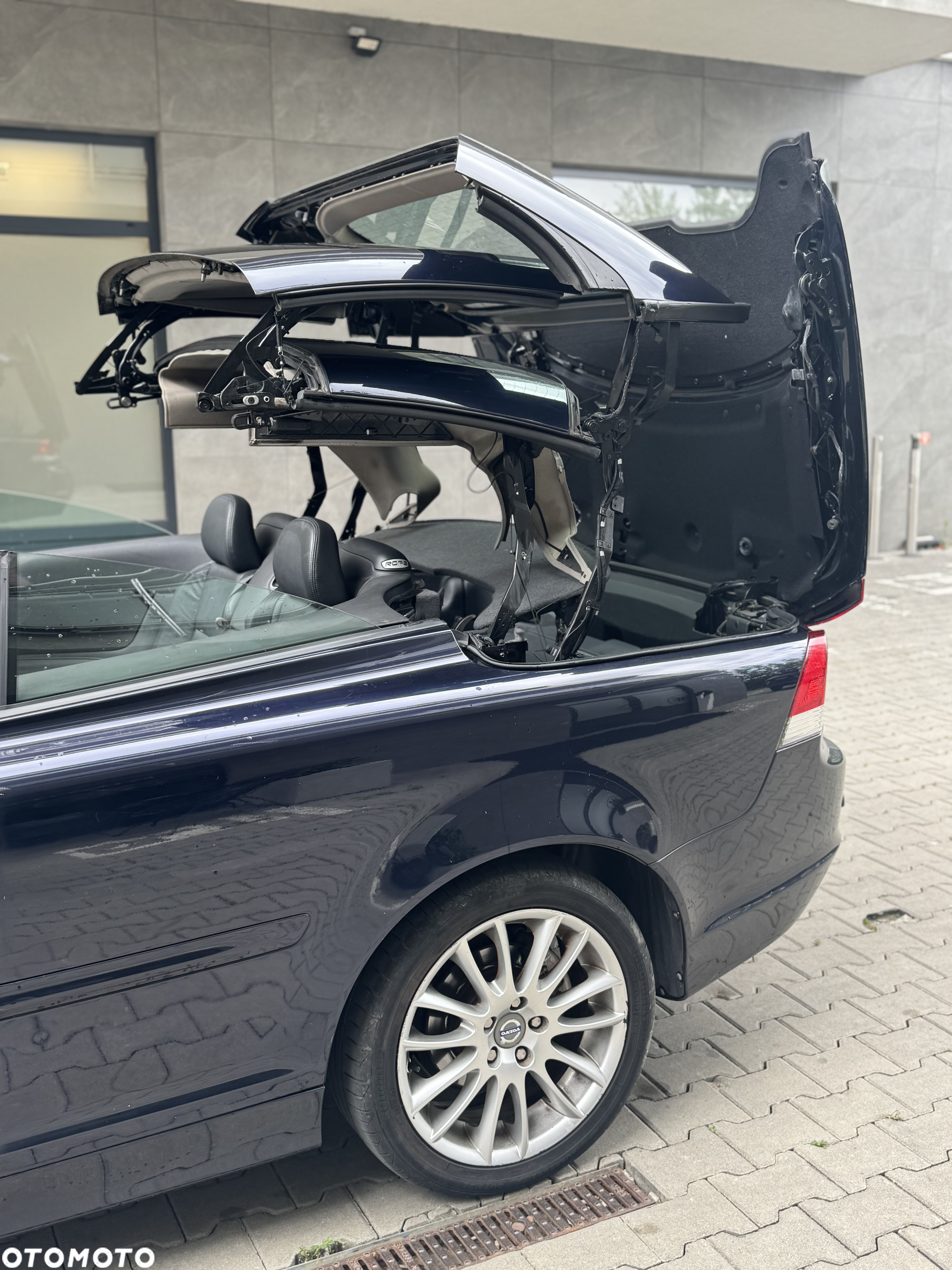 Volvo C70 D5 Momentum - 13