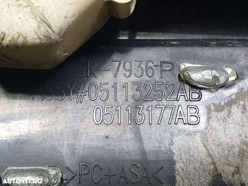 Ornament maner haion 05113252ab Chrysler Voyager 5 [2007 - 2011] 2.8 - 5