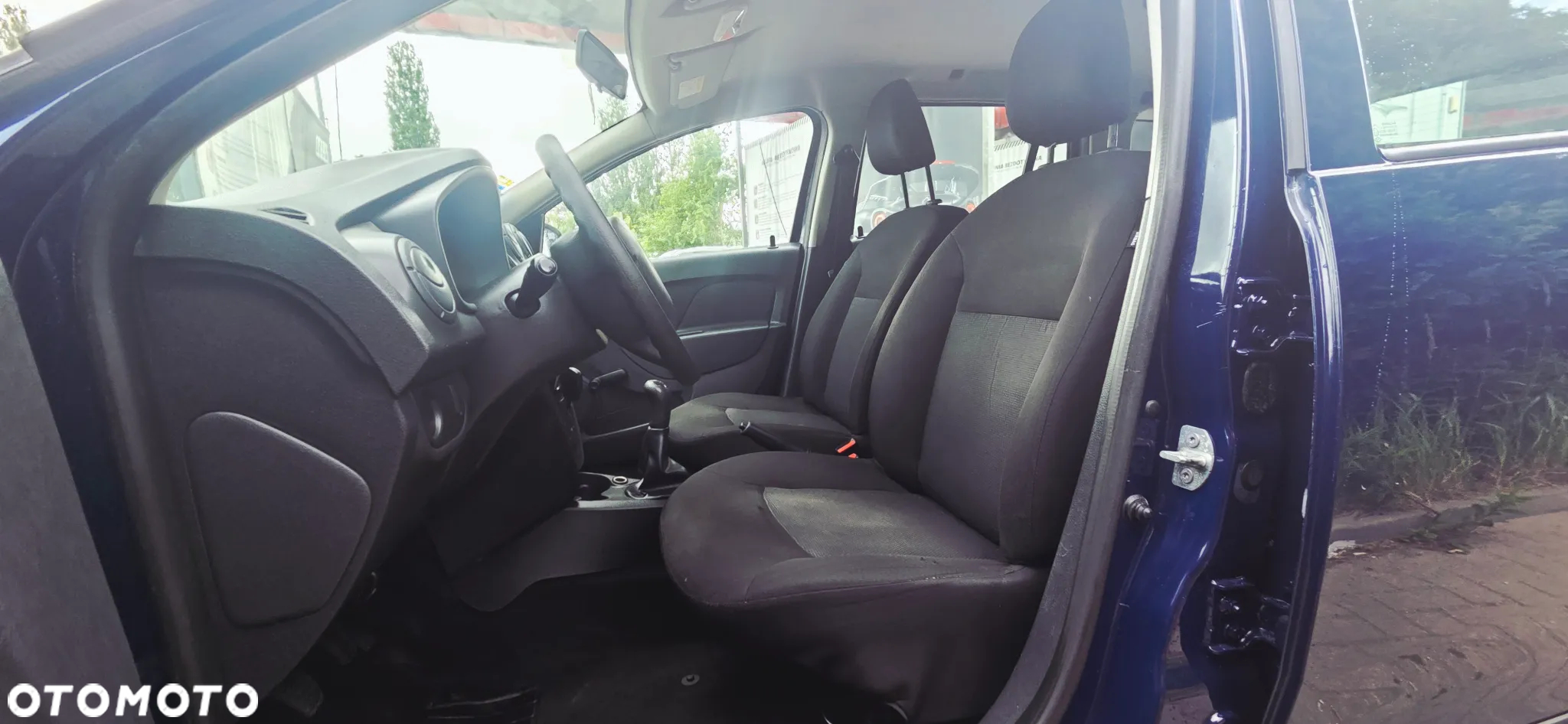 Dacia Logan MCV 1.2 16V 75 Ambiance - 26