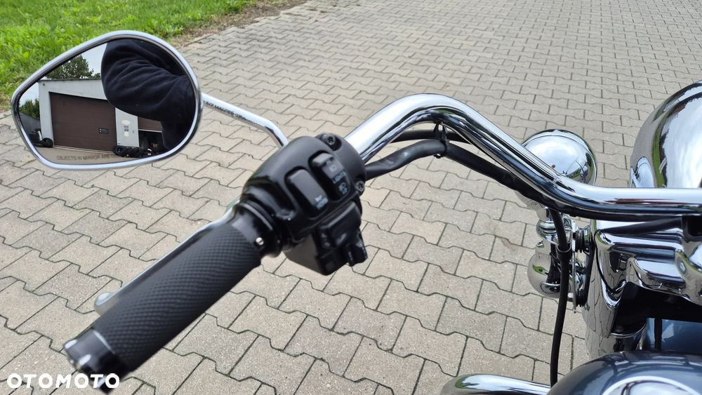 Harley-Davidson Touring Road King - 9