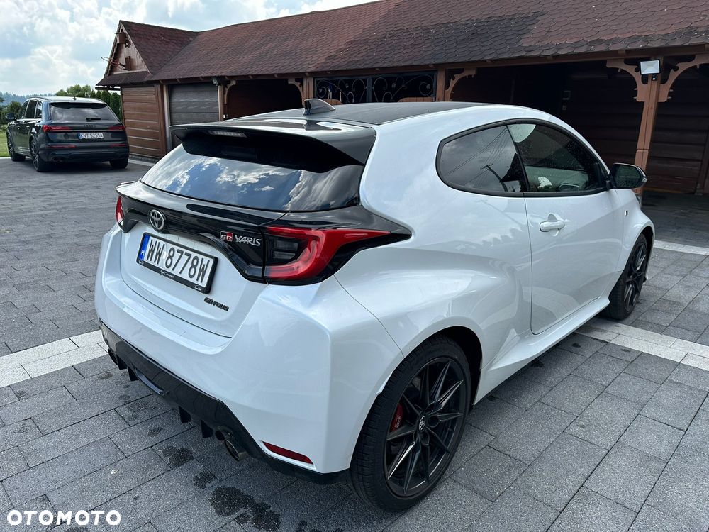 Toyota Yaris - 4